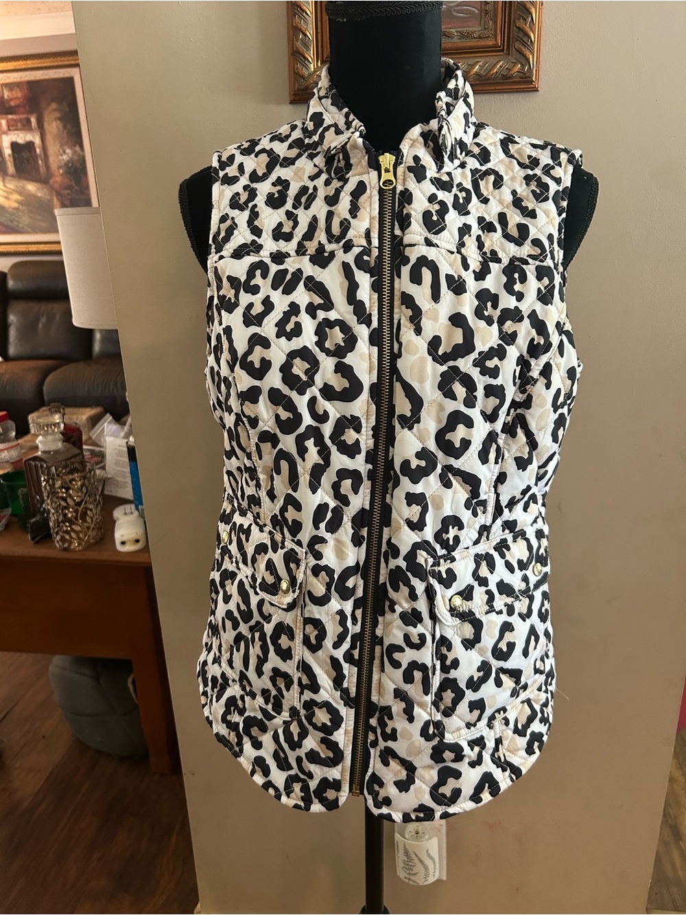 Crown & Ivy Quilted Leopard Print Vest